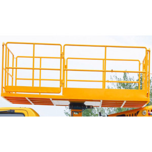 ISUZU ELF aerial platform, 4x2, 151 hp, 16 m (500 kg)