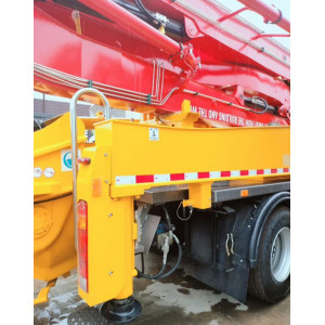 ISUZU GIGA concrete pump, 4x2, 380 hp, 30 m, Conelle