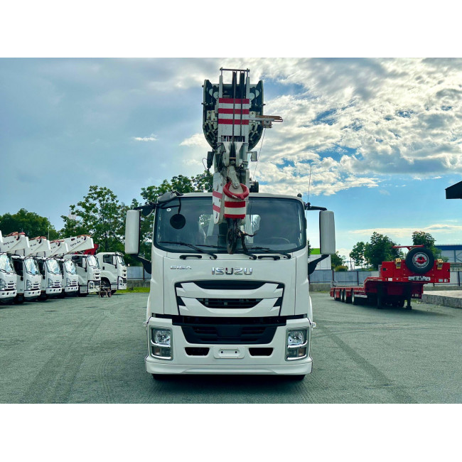 Автокран Isuzu Giga, 16 тонн