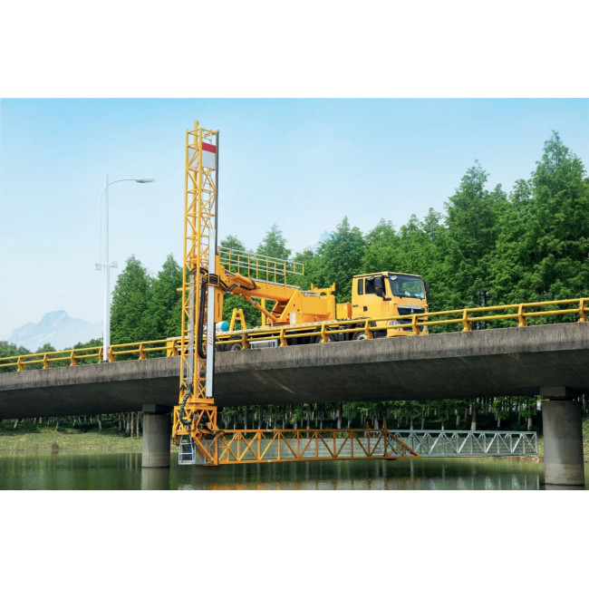 ISUZU GIGA 8x4 Overhead Aerial Work Platform, 300 HP, 24 Meters