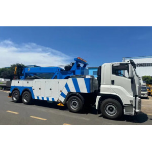ISUZU GIGA 8x4 tow truck - 50 tons, 520 hp.