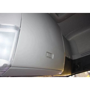 ISUZU GIGA tractor unit (white)
