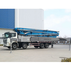 ISUZU GIGA concrete pump, 8x4, 460 hp, 56 meters