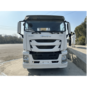 ISUZU GIGA 8x4 flatbed truck with a 16-ton XSMG SQS400-5 crane