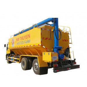 ISUZU 6X4 Tanker Truck for Transportation of Feed and Bulk Materials